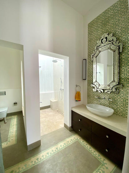 Chambord Border &amp; Corner - Cement Tile